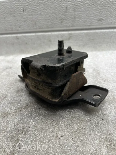 Subaru Impreza I Supporto di montaggio del motore 41022FA091