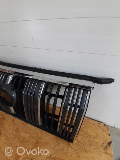 Toyota Land Cruiser FJ Front grill 