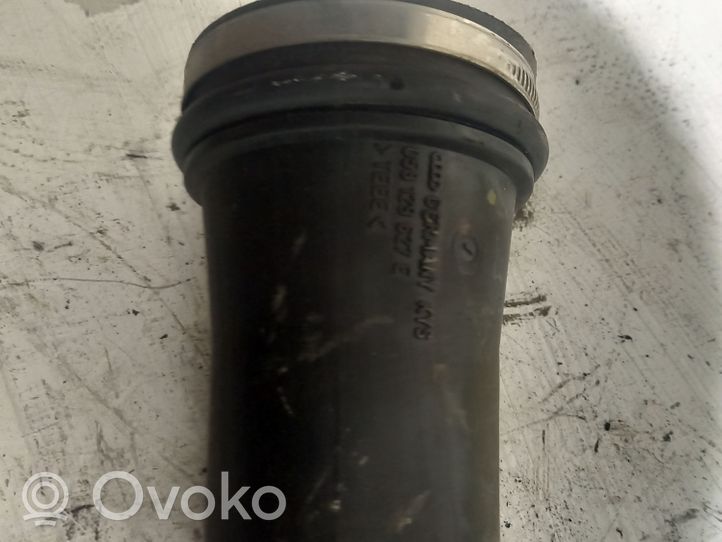 Audi A4 S4 B5 8D Tube d'admission d'air 058129627E