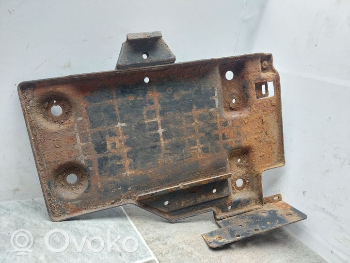 Volkswagen Sharan Boîte de batterie 7M3804841B