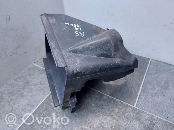 Volkswagen PASSAT B5 Canale guida dell’aria dell’intercooler 3B0121467A