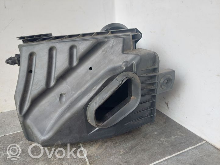 Audi A4 S4 B6 8E 8H Filtro dell’aria 06C133843