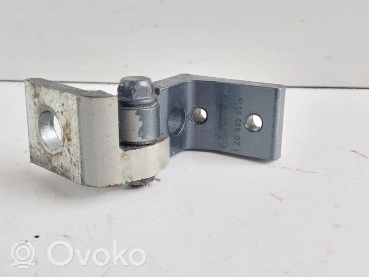 Skoda Octavia Mk2 (1Z) Zawias górny drzwi tylnych 1Z0833401B