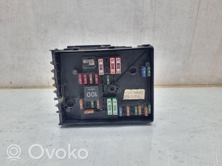 Volkswagen Golf Plus Module de fusibles 1K0937132F