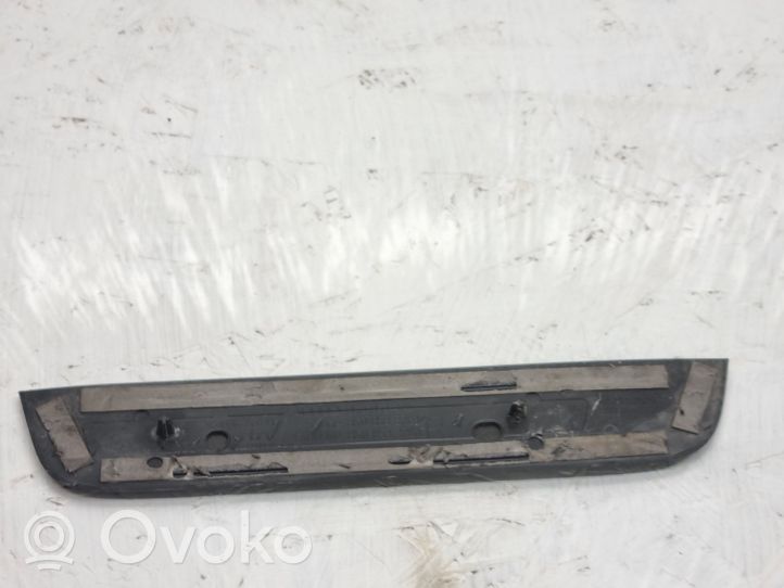 Audi A4 S4 B8 8K Отделка заднего порога (внутренняя) 8K0853376