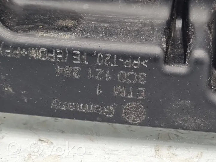 Volkswagen PASSAT B6 Intercooler air guide/duct channel 3C0121284