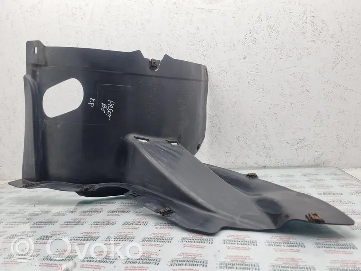 Volkswagen PASSAT B6 Rivestimento paraspruzzi passaruota anteriore 3C0805911B