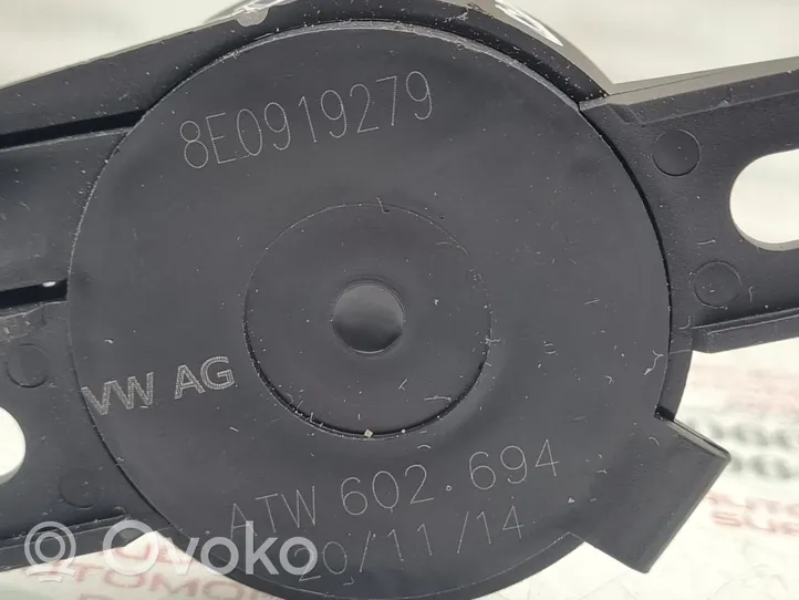 Volkswagen PASSAT CC Sensor del altavoz de aparcamiento PDC 8E0919279