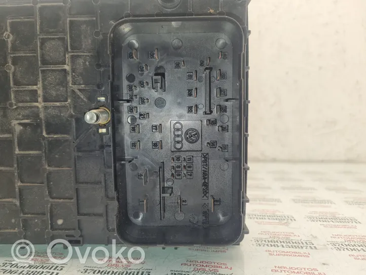 Volkswagen PASSAT CC Fuse box set 3C0937125