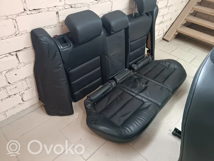 Skoda Octavia Mk2 (1Z) Set interni 