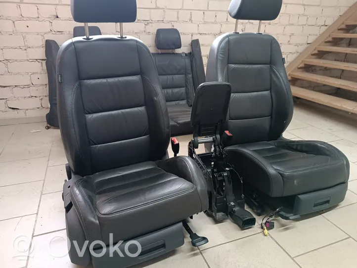 Volkswagen Golf V Set interni 