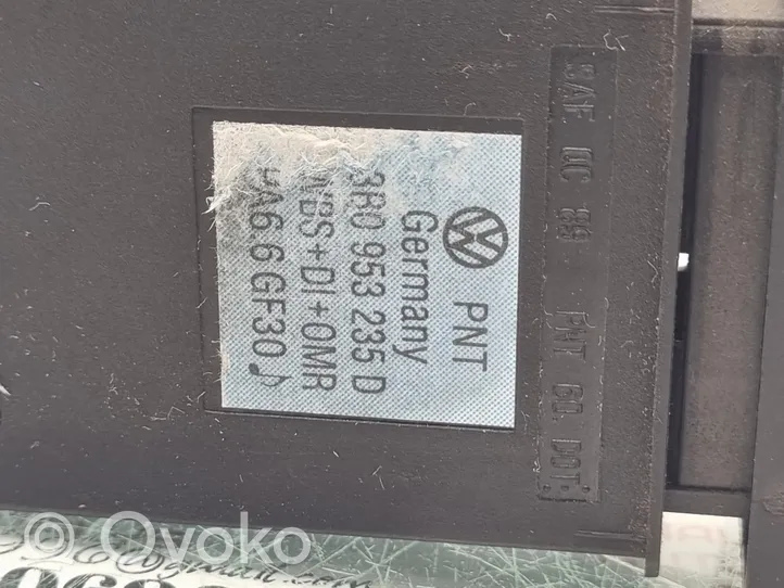 Volkswagen PASSAT B5 Hazard light switch 3B0953235D