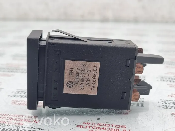Volkswagen PASSAT B5.5 Hazard light switch 3B0953235B