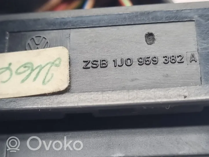 Volkswagen PASSAT B5.5 Wiązka przewodów drzwi przednich 1J0959382A