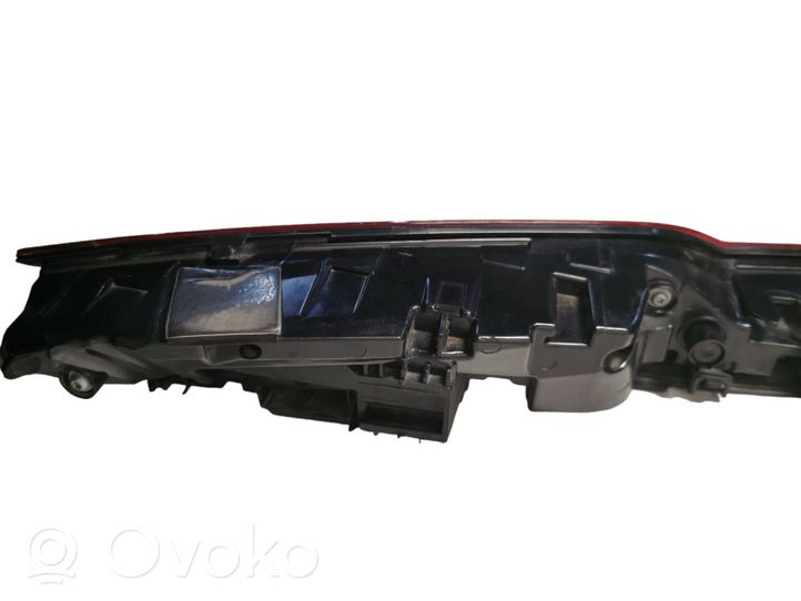 Audi e-tron Lampy tylnej klapy bagażnika 4KE945095D