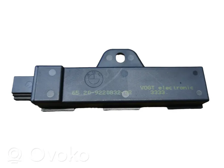 BMW i3 Antenne intérieure accès confort 9220832