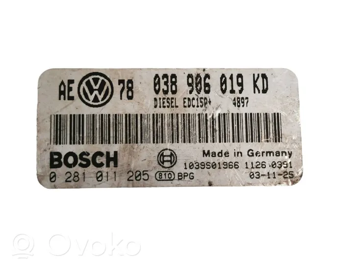 Volkswagen PASSAT B5 Variklio valdymo blokas 038906019KD