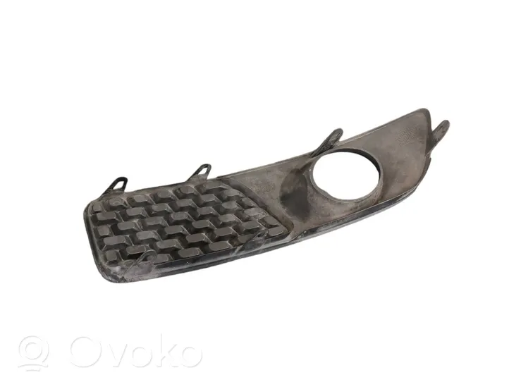 Volvo V70 Grille antibrouillard avant 30678639