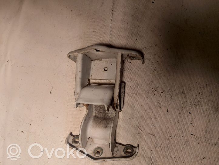 Opel Vivaro Loading door lower hinge 312304