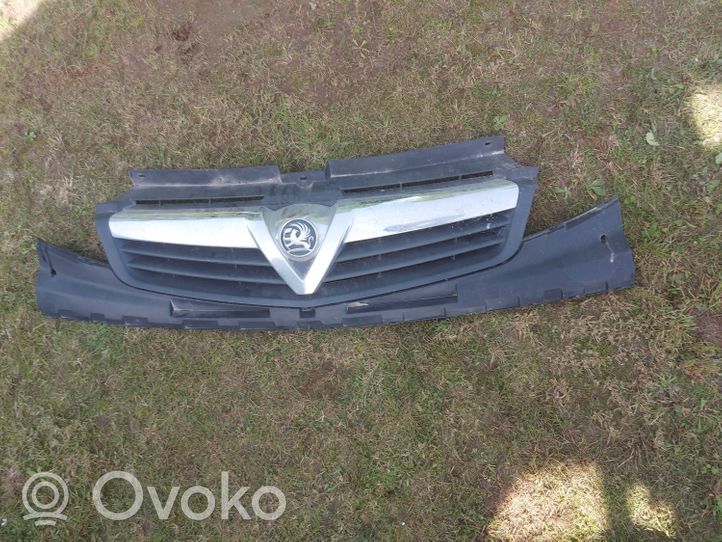 Opel Vivaro Grille calandre supérieure de pare-chocs avant 623100249R