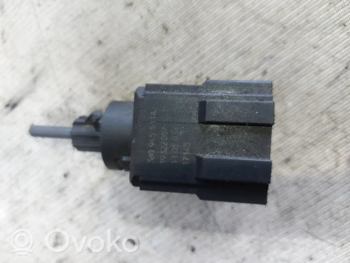 Volkswagen Sharan Brake pedal sensor switch 3B0945511A