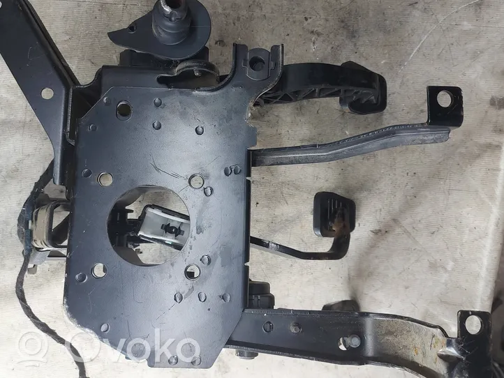 Volkswagen Sharan Staffa di montaggio del pedale del freno YM212L388GFW