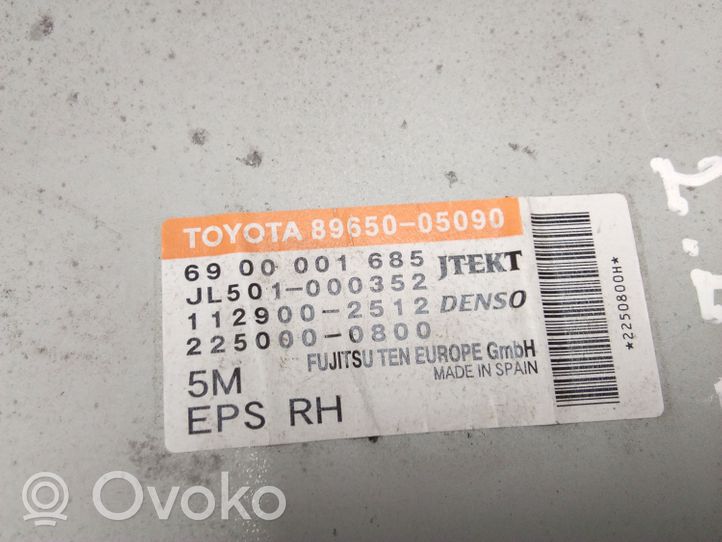 Toyota Avensis T270 Moottorin ohjainlaite/moduuli 8965005090