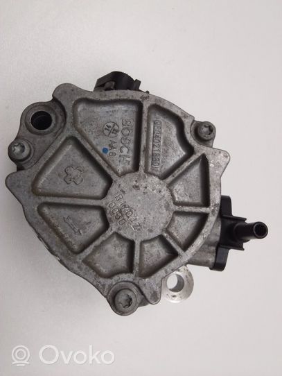 Ford Focus Pompe à vide 9804021880