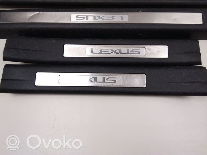 Lexus RX 330 - 350 - 400H Kynnysverhoilusarja (sisä) 6793048020