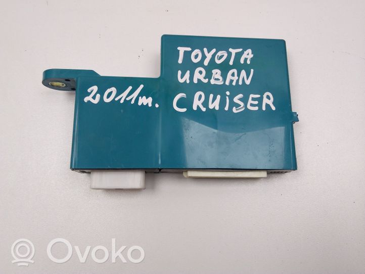 Toyota Urban Cruiser (XP110) Muut laitteet 8930052130