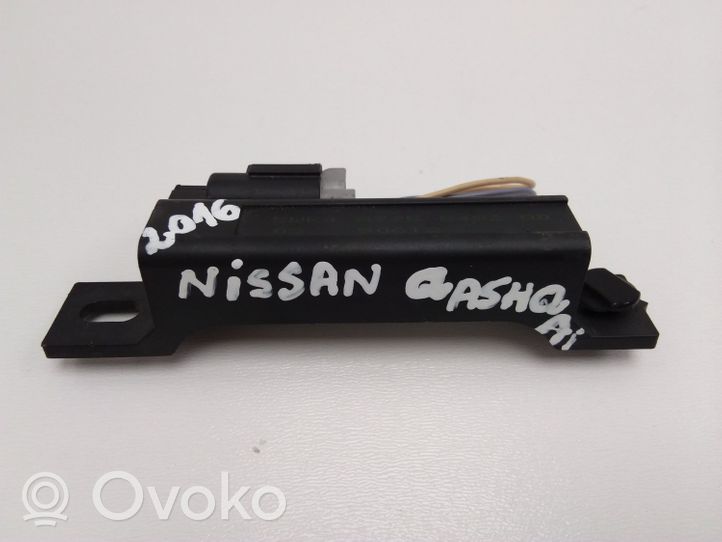 Nissan Qashqai Interjero komforto antena 5WK487755482AD