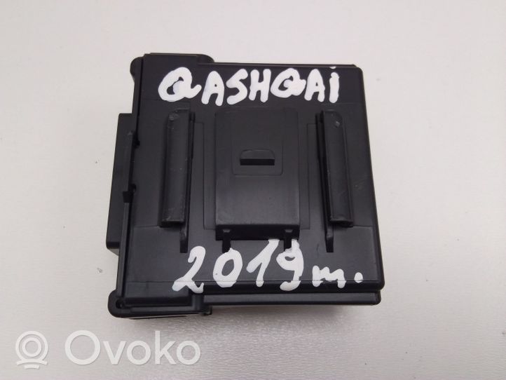 Nissan Qashqai Inne wyposażenie elektryczne 476A0HV00C
