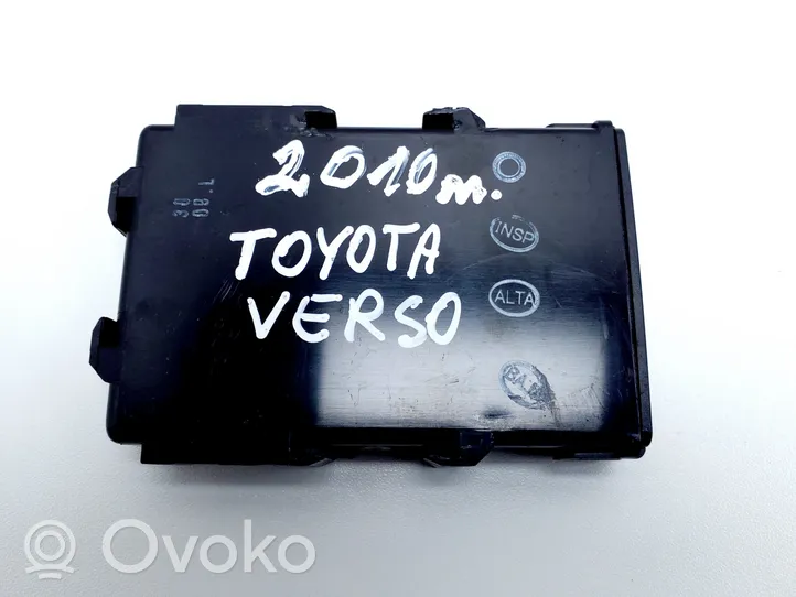 Toyota Verso Altri dispositivi 896900F040