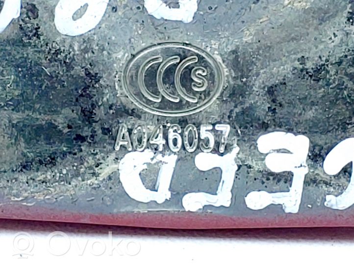KIA Ceed Cerniera superiore della portiera anteriore A046057