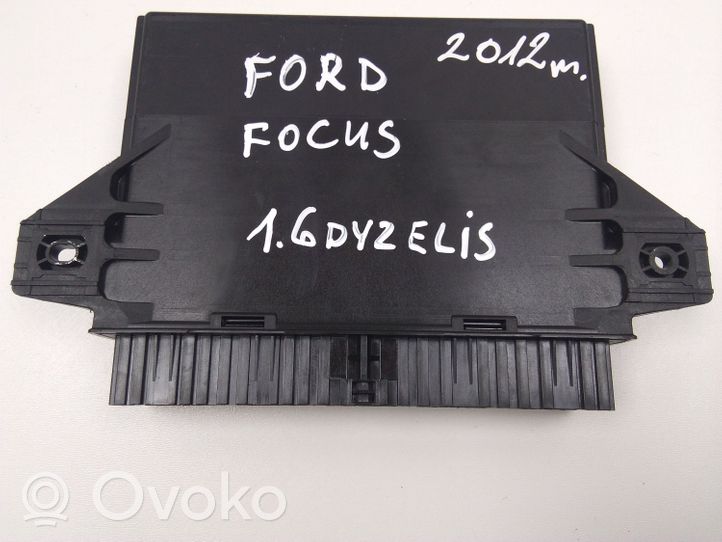 Ford Focus Korin keskiosan ohjainlaite AV6N19G481AE