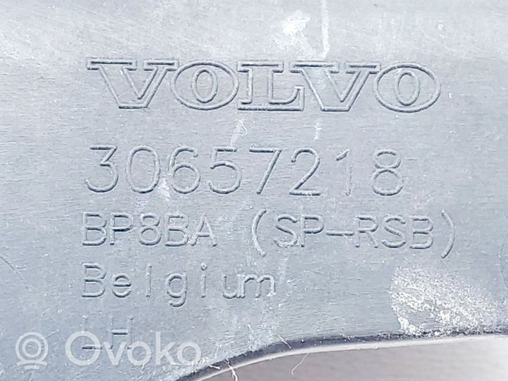 Volvo C30 Mocowanie narożnika zderzaka tylnego 30657218