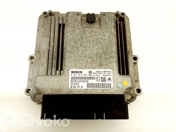 Citroen C-Crosser Calculateur moteur ECU 9664487580