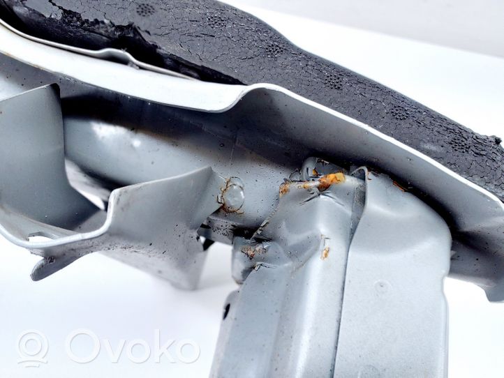 Mazda 2 Poprzeczka zderzaka przedniego D09H084