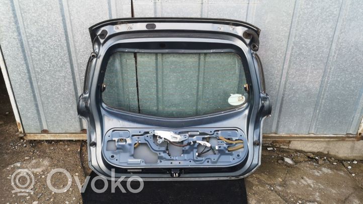 Nissan Micra Задняя крышка (багажника) 