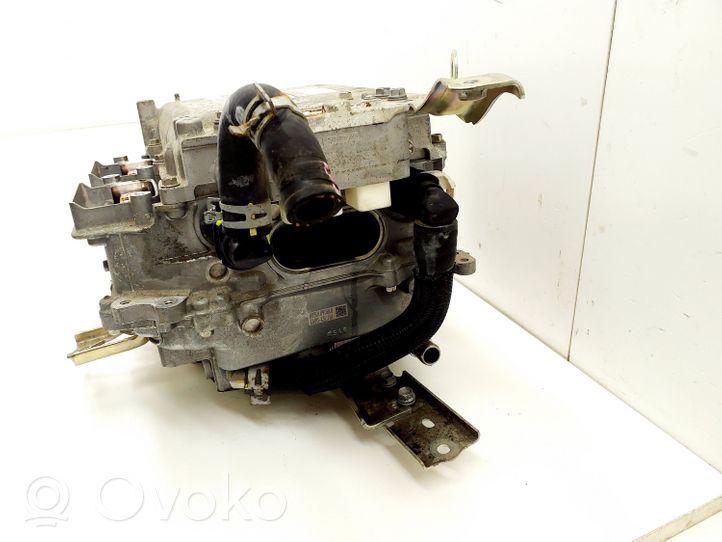 Toyota RAV 4 (XA40) Convertisseur / inversion de tension inverseur G920042010