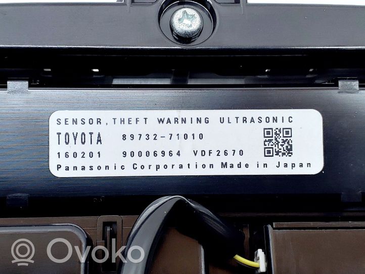 Toyota RAV 4 (XA40) Etuistuimen valo 8973271010