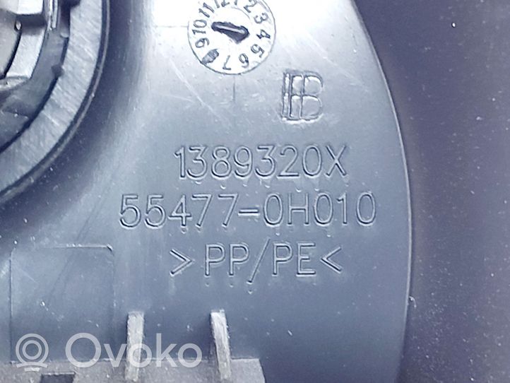 Toyota Aygo AB40 Zapalniczka deski rozdzielczej 554770H010