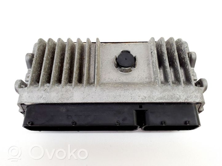 Toyota RAV 4 (XA40) Calculateur moteur ECU 8966142X80