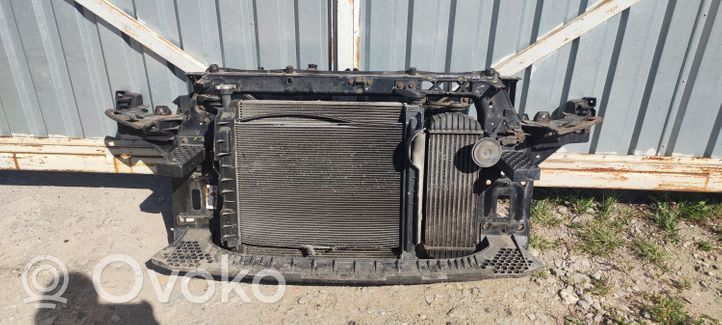 Hyundai ix35 Pannello di supporto del radiatore 641102Y000