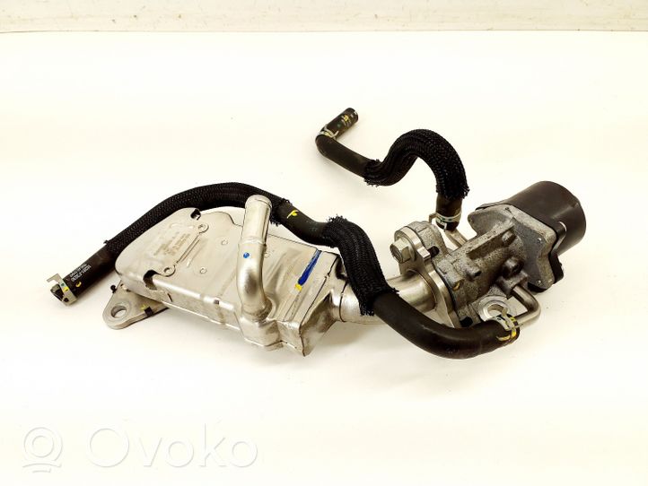 Toyota Yaris XP210 EGR-venttiili/lauhdutin 2568015010