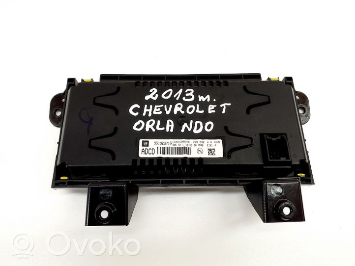 Chevrolet Orlando Monitori/näyttö/pieni näyttö 95192371G