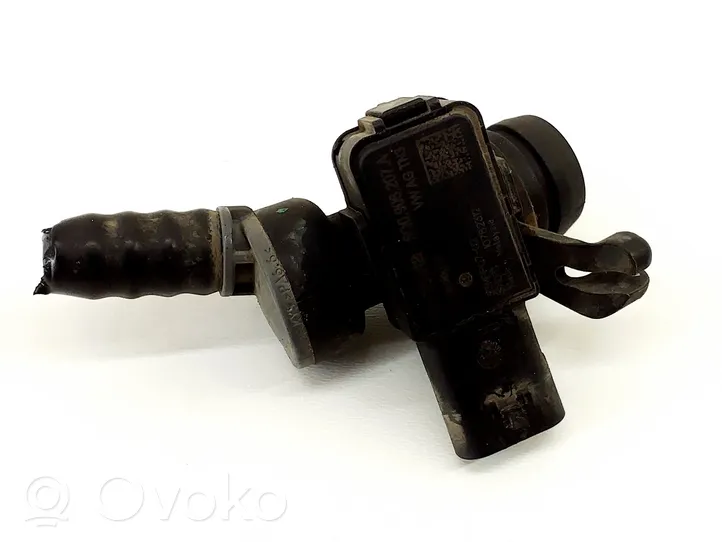 Volkswagen Golf VII Air pressure sensor 5Q0906207A