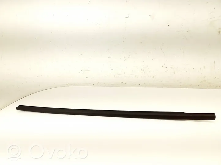 Nissan Juke II F16 Etuoven lasin muotolista 