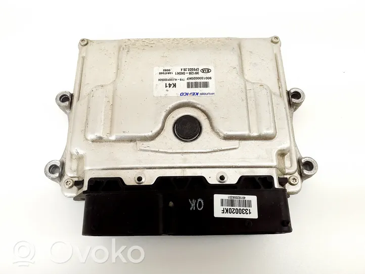 KIA Rio Sterownik / Moduł ECU 3912804041