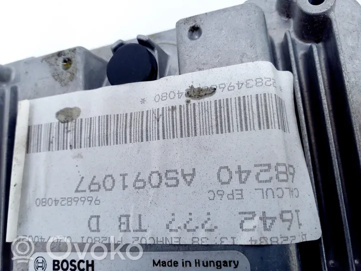 Peugeot 3008 I Calculateur moteur ECU 9666824080